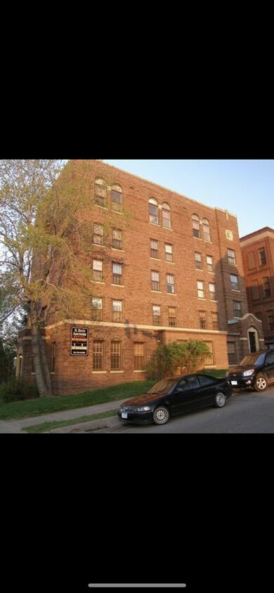 Building Photo - 315 N 3rd Ave E