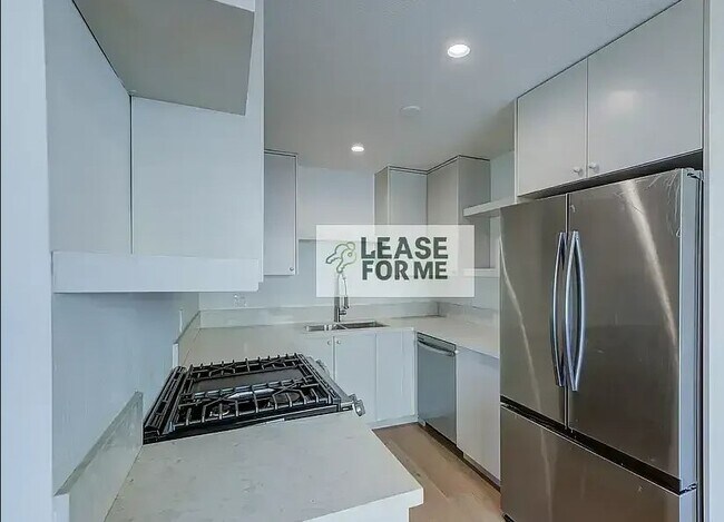 Building Photo - 1279 W 38th St