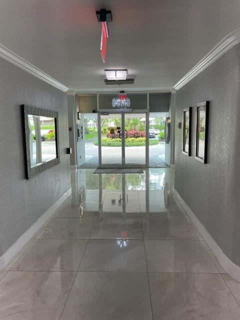 Foto del edificio - 7835 Lakeside Blvd
