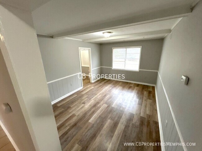 Foto del edificio - 3436 Ridgemont Ave