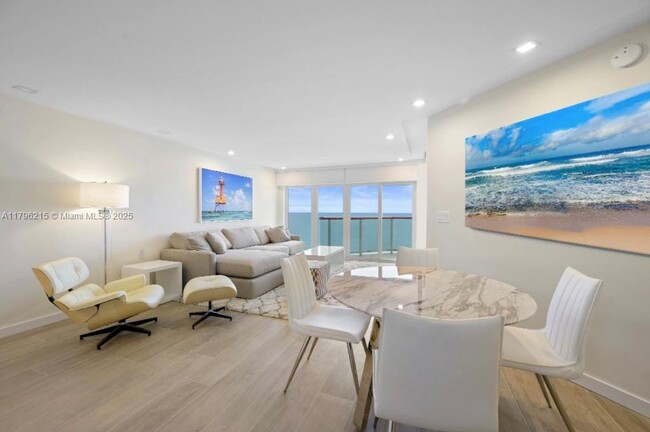 Foto del edificio - 6767 Collins Ave
