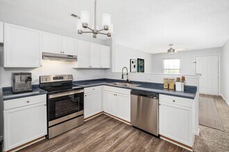 Interior Photo - Carlson Bay Luxury Apartments