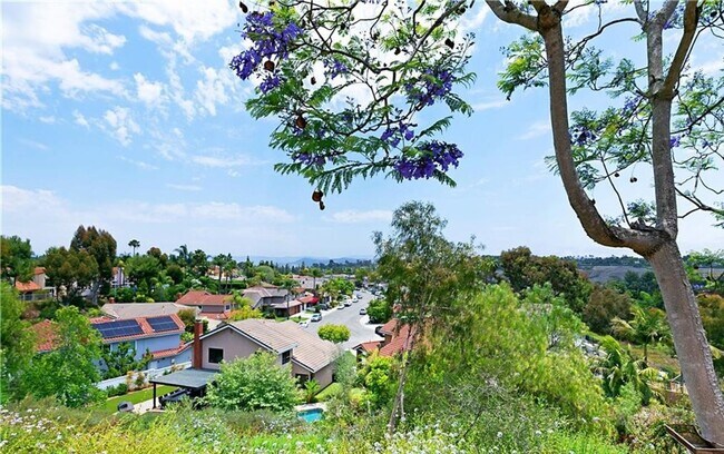 Building Photo - Gorgeous Marina Hills View Condo