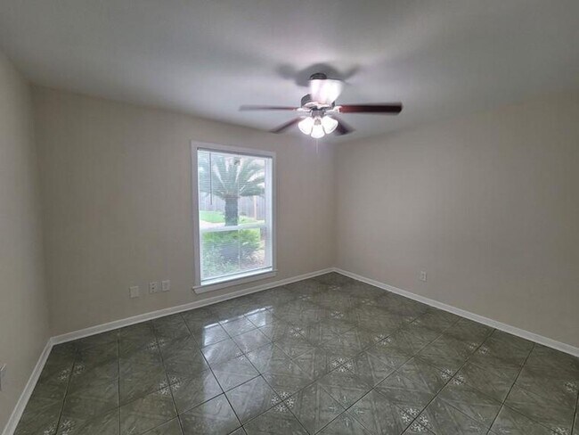 Foto del edificio - 215 Postoffice St