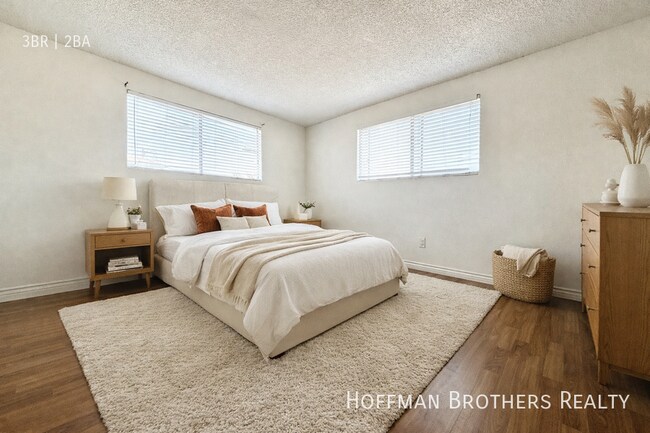 Foto del edificio - 316 E Hyde Park Blvd