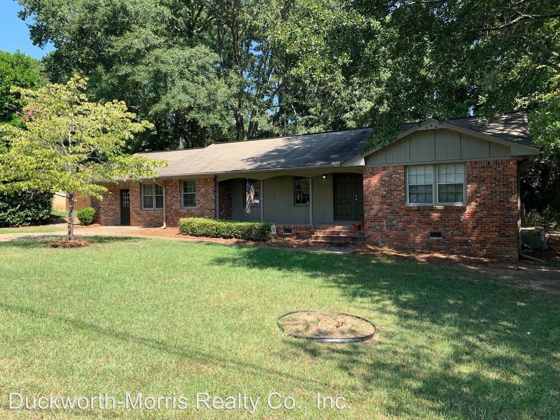 Foto principal - 3 br, 2 bath House - 1429 Heritage Drive