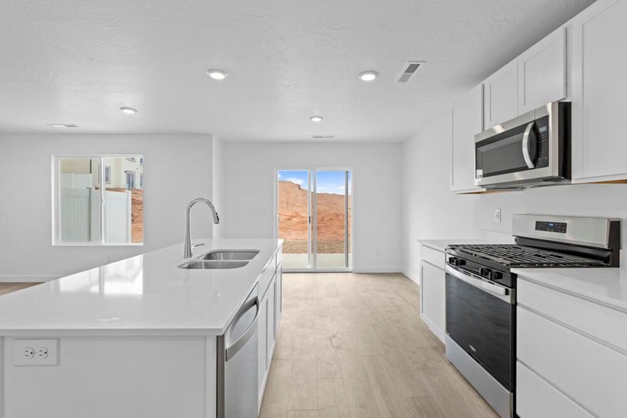 Primary Photo - Modern and New 3 Bedroom Townhome in Long ...