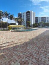Building Photo - 20400 W Country Club Dr