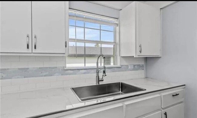 Foto del edificio - 730 N Dahlia St