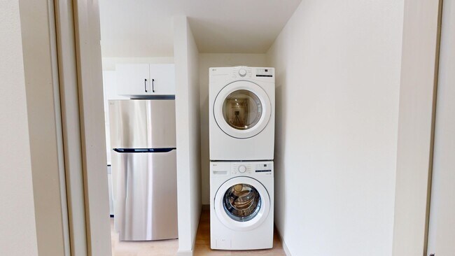 Interior Photo - Maple Rock Reserve