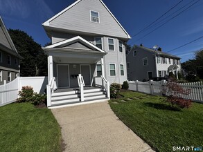 Building Photo - 28 Jackson St