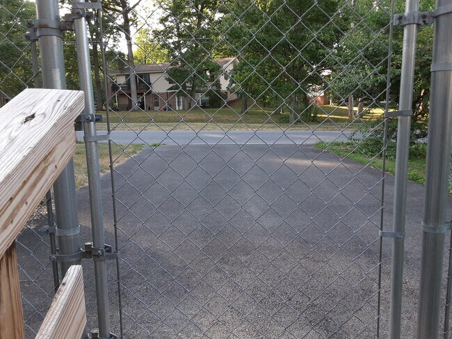 Off Street Parking - 2 Cars - 104 E Clearview Ave