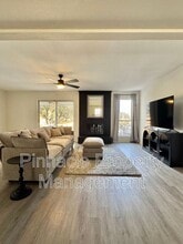 Building Photo - 2408 Lindenwood Dr