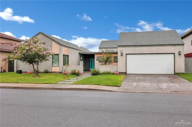 Building Photo - 21 W Holland Ave