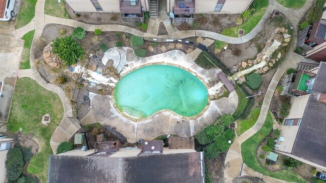 Foto del edificio - 12905 Woodforest Blvd