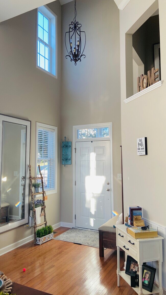 Building Photo - 256 Butterbiggins Ln
