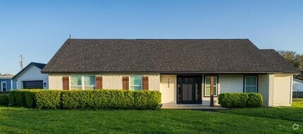 Building Photo - 1402 Bayou Shore Dr