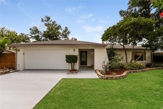 Building Photo - 2229 Flaming Arrow Dr
