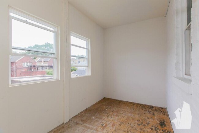 Building Photo - 3 bedroom in Chicago IL 60613