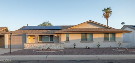 Building Photo - 11208 N 105th Ave