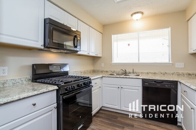 Foto del edificio - 13138 Crystal Cove Dr