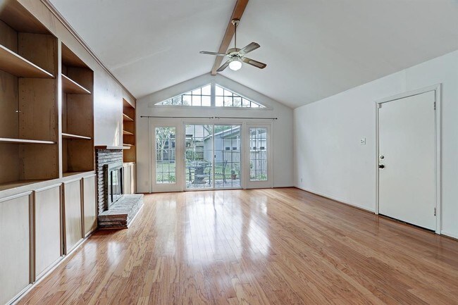 Building Photo - 3215 Rice Boulevard