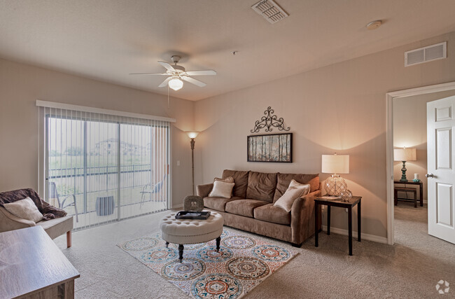 2BR, 2BA - The Landings at Long Lake