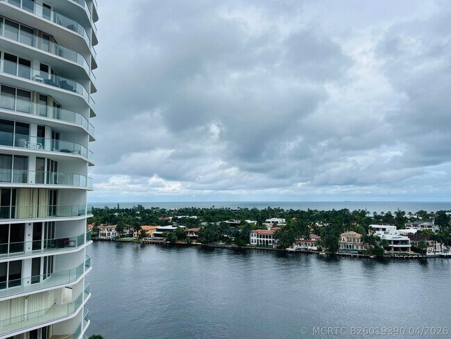 Foto del edificio - 19707 Turnberry Way