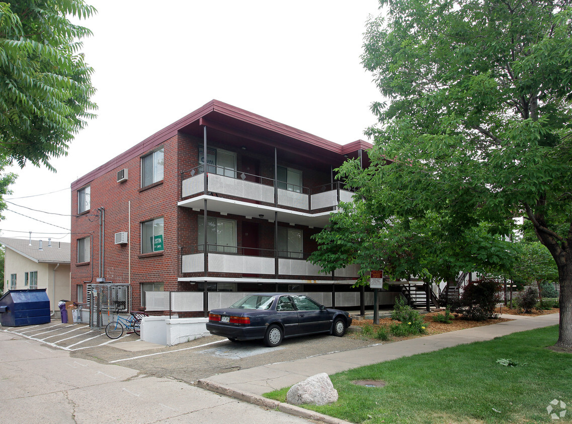 Building Photo - Lynn Marie Apartments