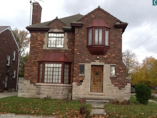 Building Photo - 17135 Chandler Park Dr