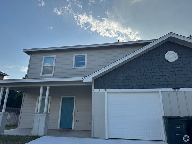 Building Photo - 3601 Barnacle Dr