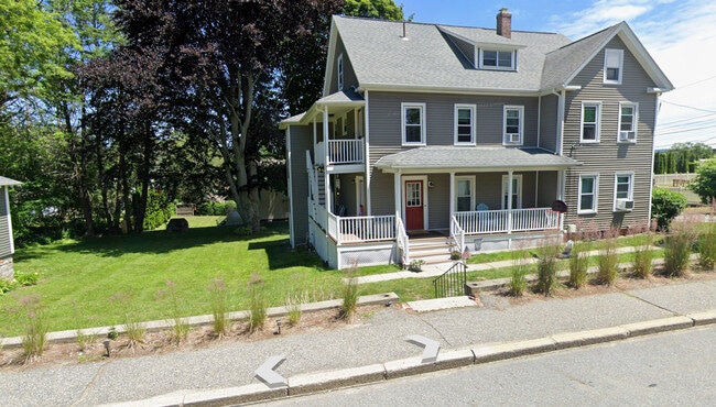 Building Photo - 13 Hamilton St