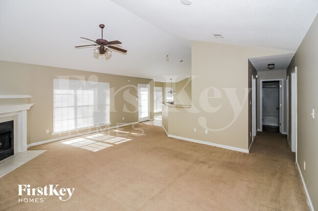 Foto del edificio - 2554 Plum Creek Dr