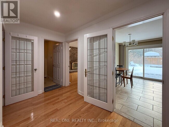 Building Photo - 1759 Sherwood Forrest Cir