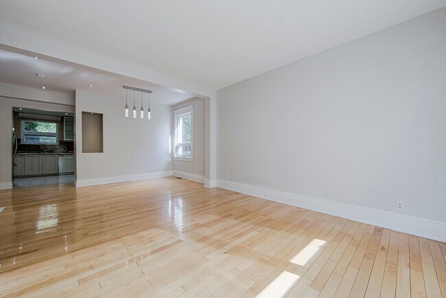 Building Photo - 39 Windermere Ave
