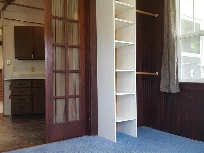Building Photo - 2521 Iowa Street #1
