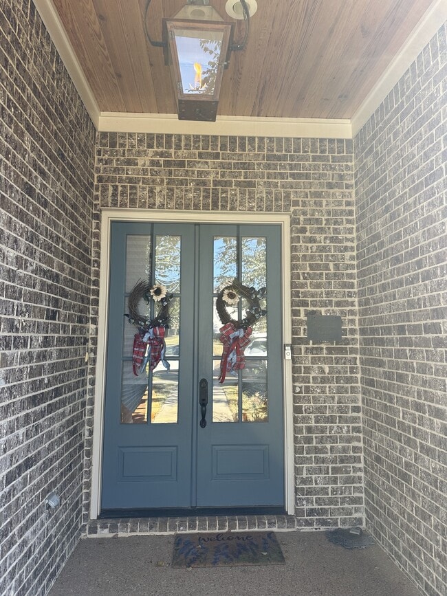 Photo - 170 Mulberry Ln House