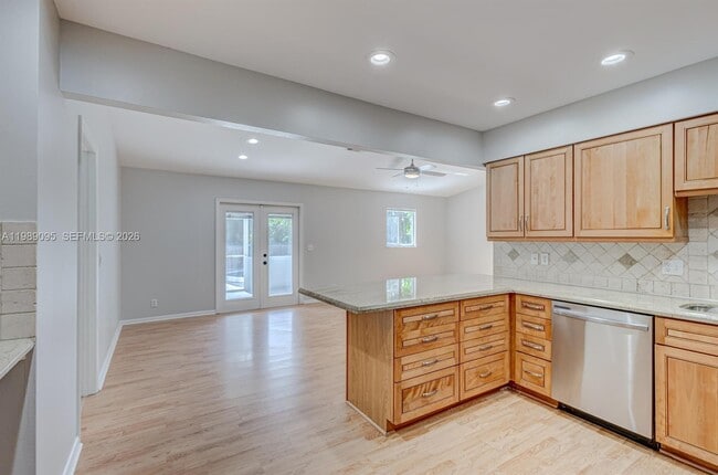 Foto del edificio - 15216 85th Ave N