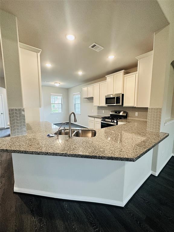 Building Photo - 10423 Astor Pt Trl