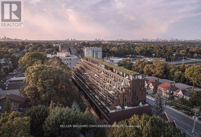 Photo du bâtiment - 1720 Bayview Ave