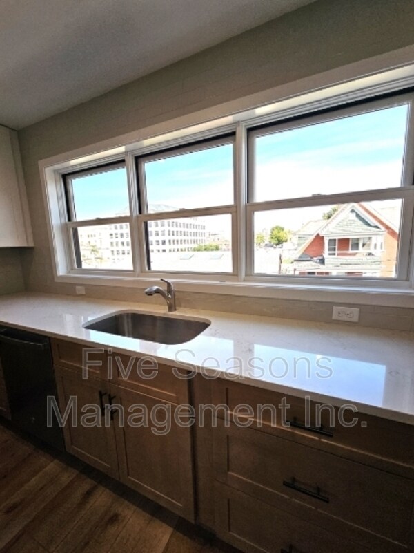 Foto del edificio - 199 King St