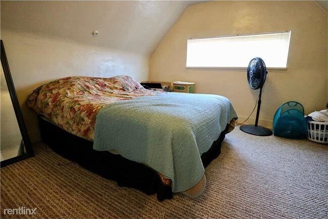 Foto del edificio - 823 Lilac St