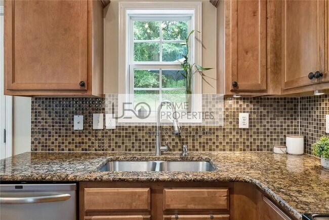 Foto del edificio - 162 Lowry St NE