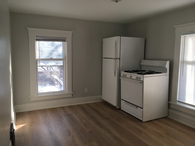 Electrodomésticos de cocina 2 - 219 W Oakland Ave