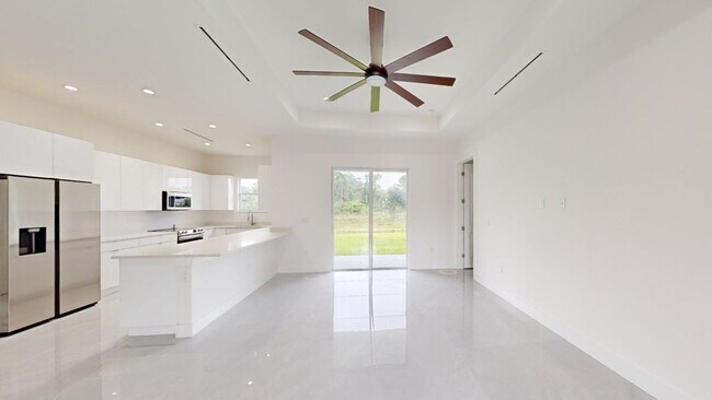 Foto del edificio - 6048 Stratton Rd