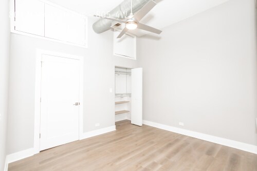 Building Photo - Luxury 1 Bedroom in Amazing Gold Coast Loc...