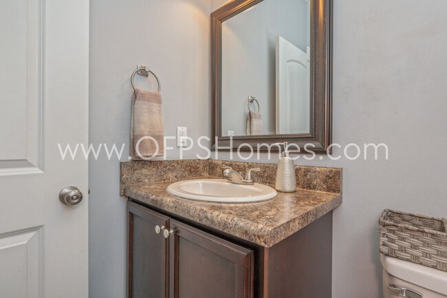 Building Photo - AVAILABLE JULY 2026... 4/2.5 TWO-STORY OPEN CONCEPT!
