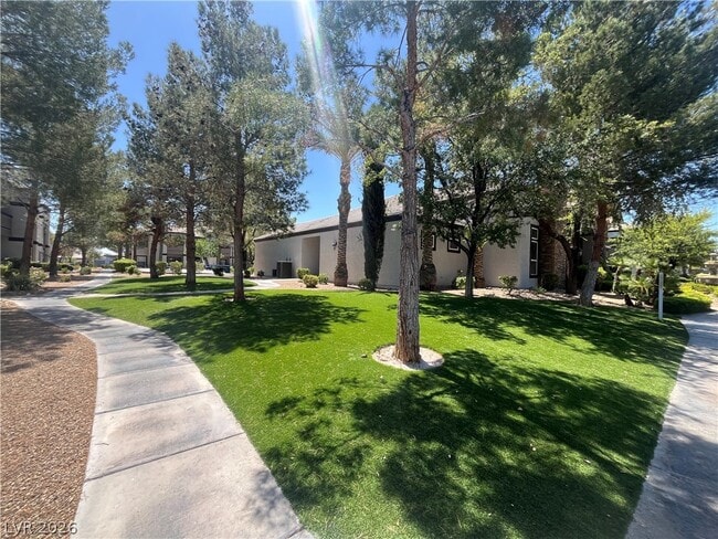 Foto del edificio - 7255 W Sunset Rd