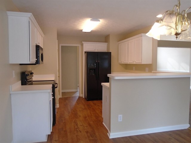 Foto del edificio - 103 Cottonwood Place