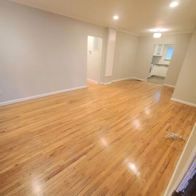 Foto del edificio - 8532 Saturn St